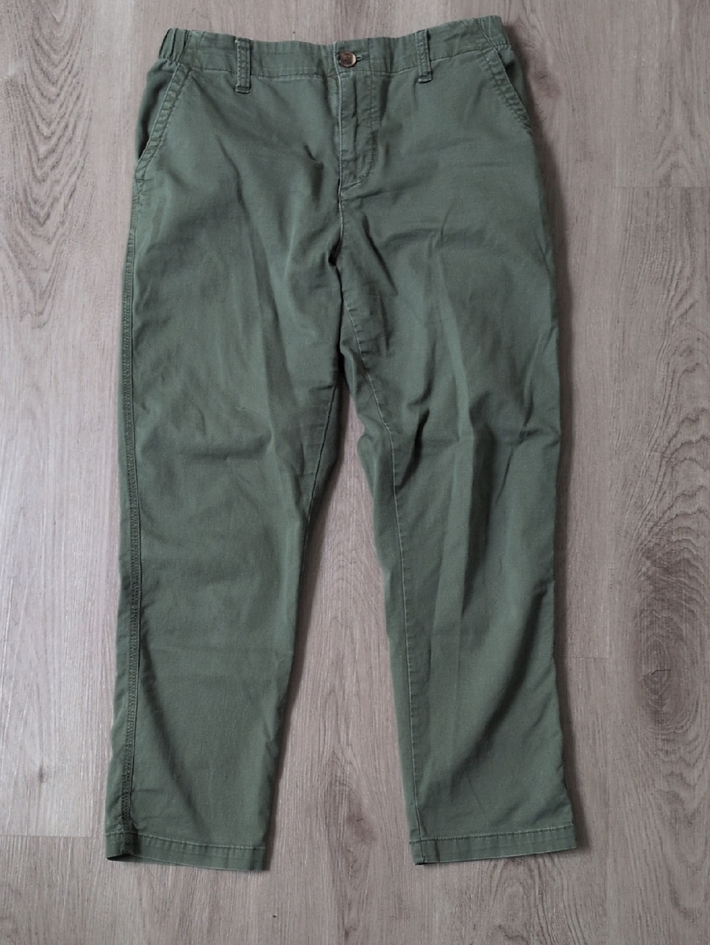 Old Navy Women's Green Chino Pants